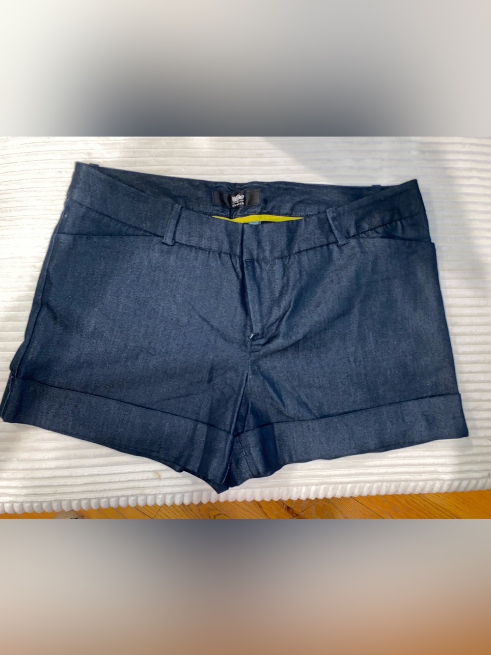 Men's Navy Flat-Front Tailored Shorts with Subtle Yellow Waist Detail